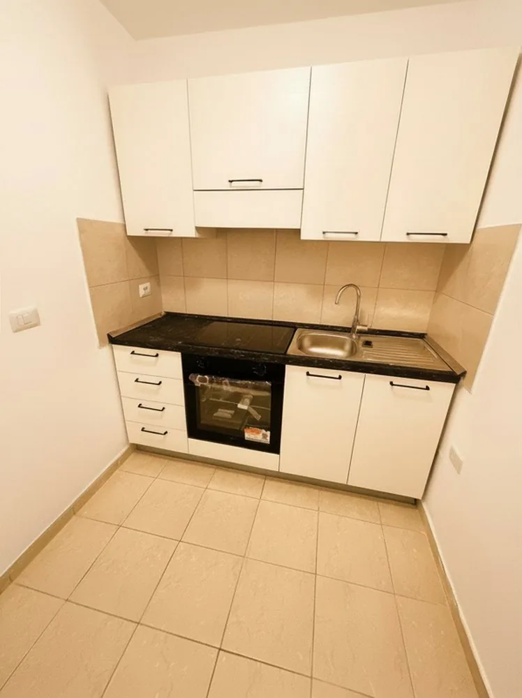 Casa Vichy, cucina con fuochi a induzione e forno