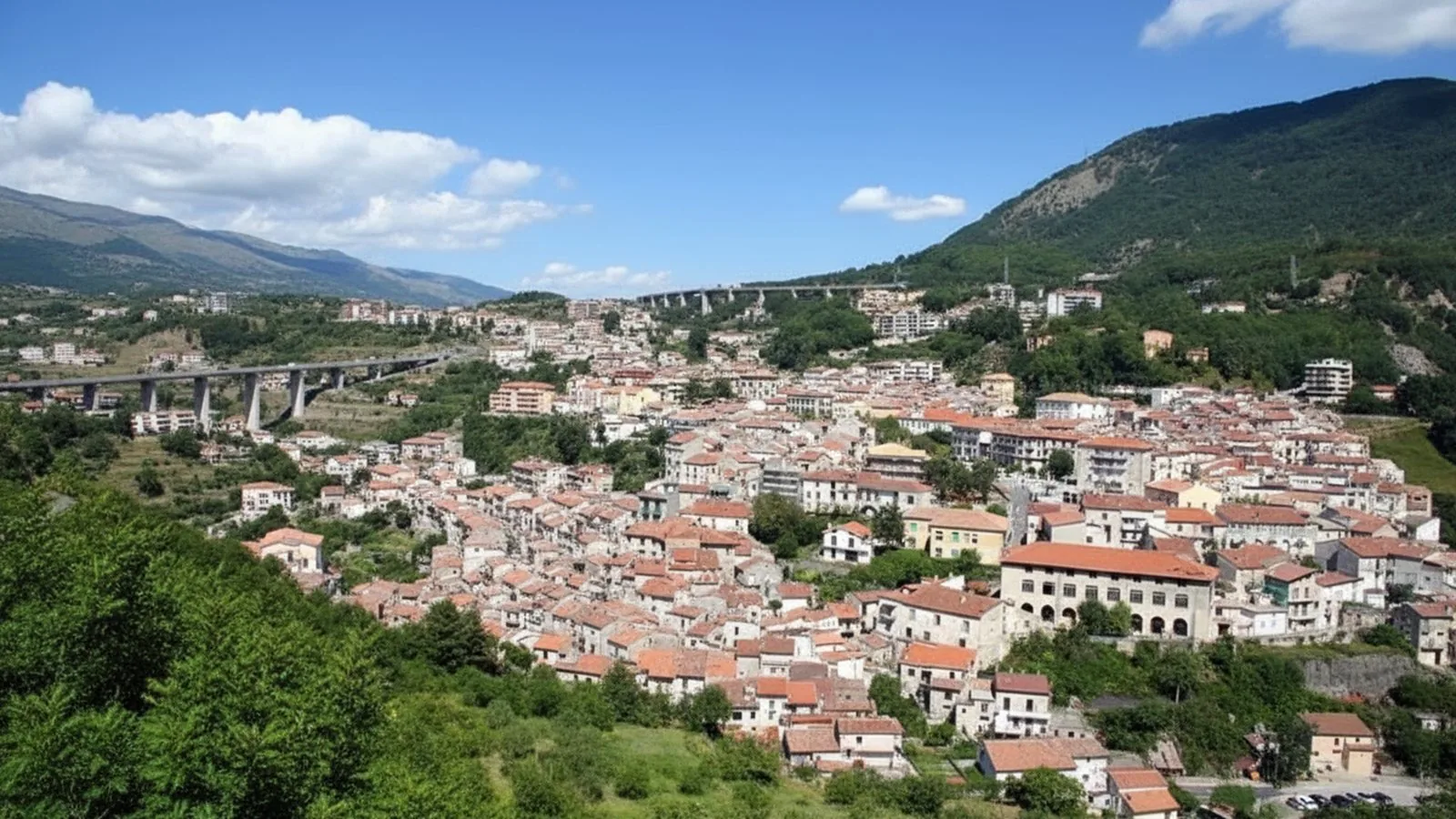 Lagonegro, nei dintorni di Casa Vichy